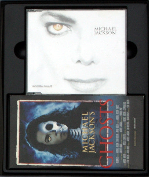 Ghosts Deluxe Collector Boxset