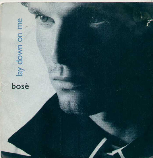 Lay Down On Me / Como Un Lobo
