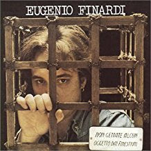 Non Gettate Alcun Oggetto Dai Finestrini