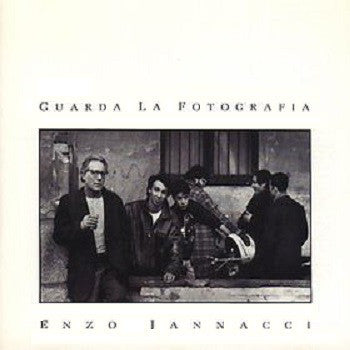 Guarda La Fotografia